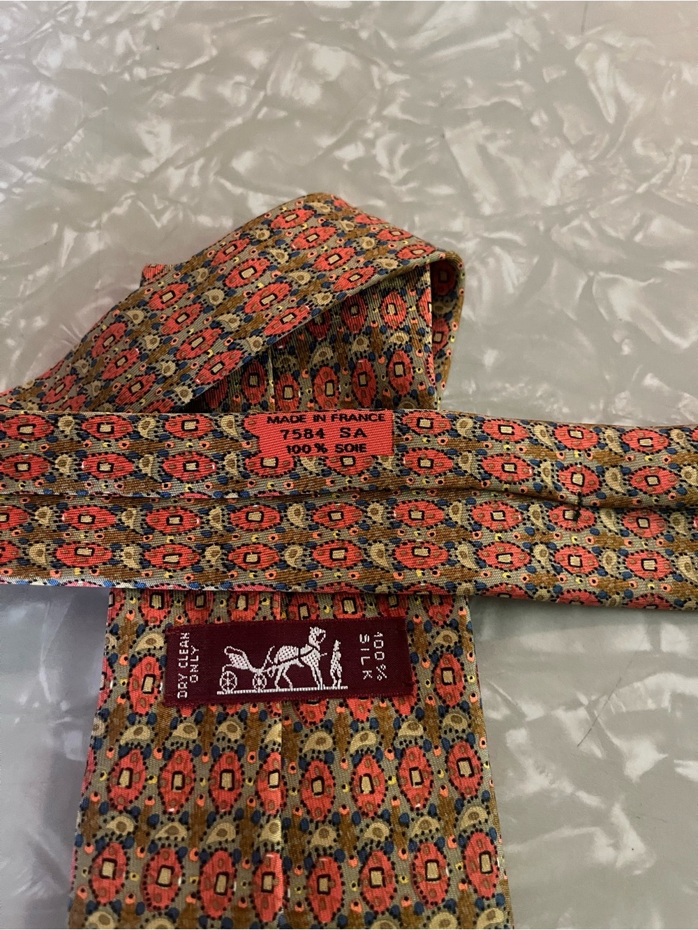 Men’s Hermes Vintage Silk Tie - Picture 6 of 7